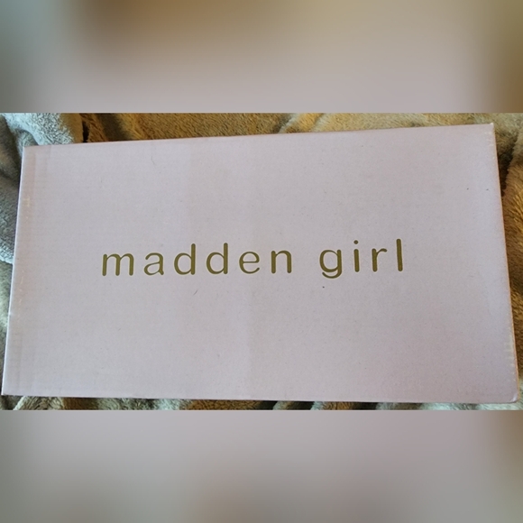 Witchy Madden Girl Derbbyy Loafers - Size 9.5 - Brand New - Never Worn - Picture 6 of 11